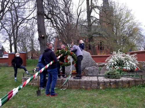 Aufstellen des Maibaums